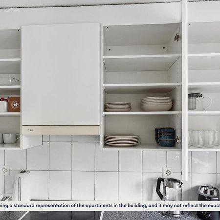 Urban Living Redefined: Apartment In Oerlikon Zürih Dış mekan fotoğraf